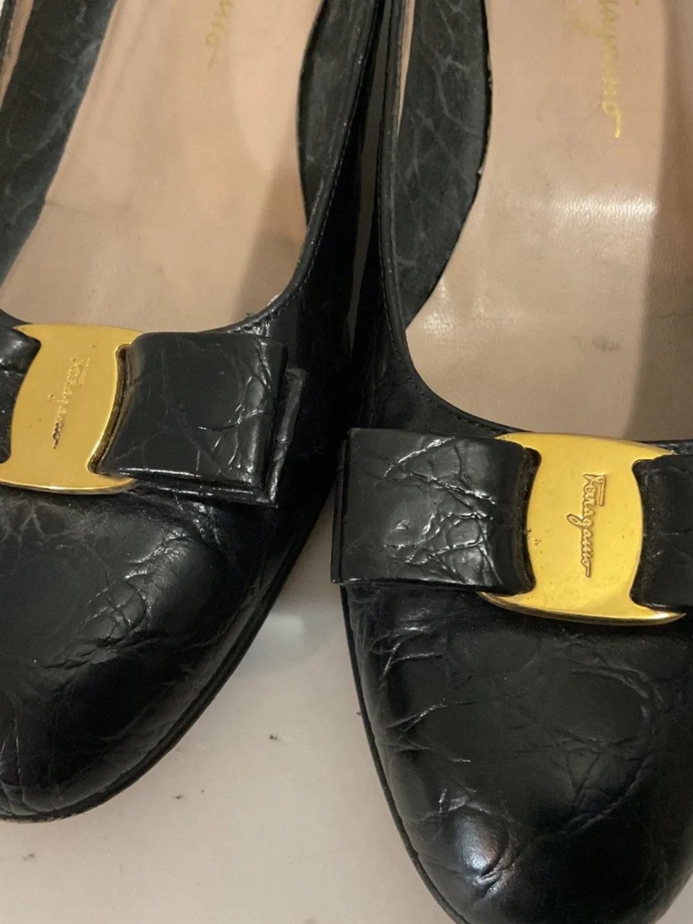 Women’s Vintage Ferragamo Black Crocodile Vera Pumps, Size 10